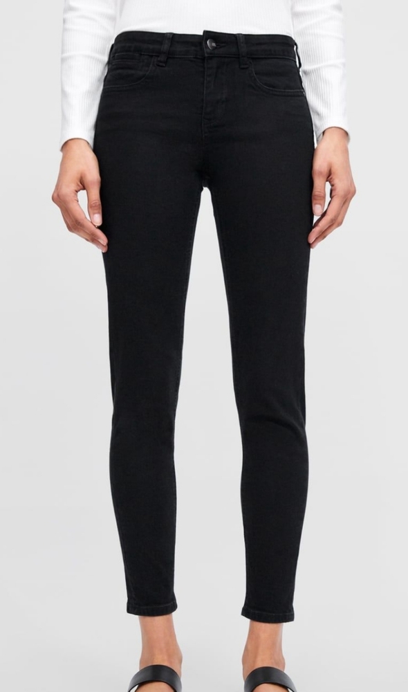 NWT ZARA Basic z1975 black skinny jeans